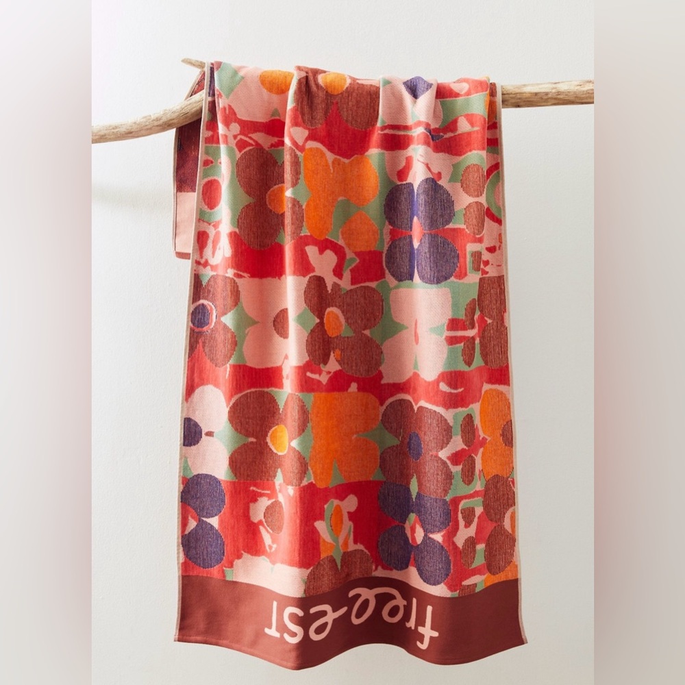Free-est Woodstock Beach Towel